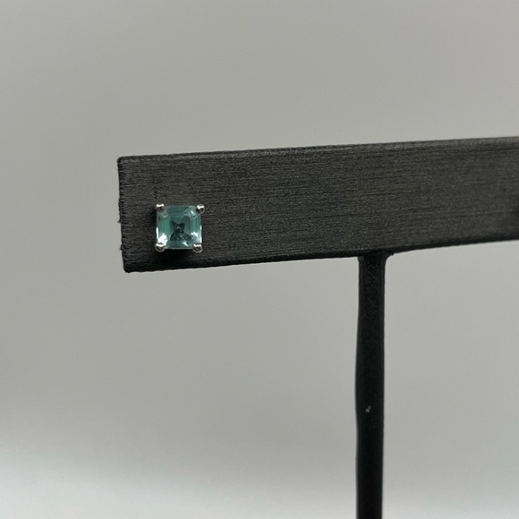 Jewelry - Sterling Silver Aqua Stud Earrings